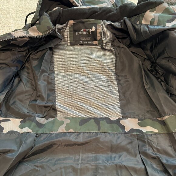 Arctic Expedition Horizontal Quilted Hybradown Down Coat‎ Hunter Camo XS - Picture 8 of 10